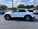 Thumbnail of 2025 White Metallic Ford Explorer