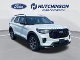 Photo of 2025 White Metallic Ford Explorer