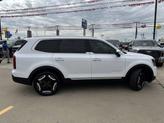 Thumbnail of 2024 Glacial White Pearl Kia Telluride