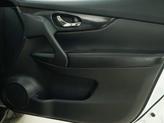 Thumbnail of 2017 White Nissan Rogue