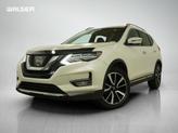 Photo of 2017 White Nissan Rogue