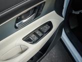 Thumbnail of 2025 Everest White Pearl Tricoat/Super Black Nissan Murano