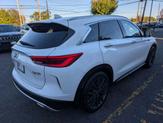 Thumbnail of 2019 White INFINITI QX50