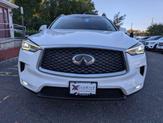 Thumbnail of 2019 White INFINITI QX50
