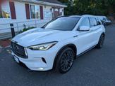 Photo of 2019 White INFINITI QX50