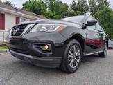 Thumbnail of 2019 Black Nissan Pathfinder