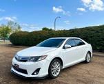 Photo of 2013 Super White Toyota Camry