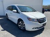Thumbnail of 2016 White Diamond Pearl Honda Odyssey
