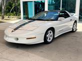 Thumbnail of 1995 White Pontiac Firebird