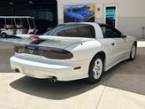 Thumbnail of 1995 White Pontiac Firebird