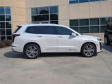 Thumbnail of 2020 Crystal White Tricoat Cadillac XT6