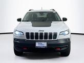 Thumbnail of 2022 Bright White Clearcoat Jeep Cherokee