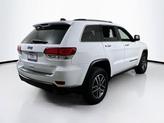 Thumbnail of 2022 Bright White Clearcoat Jeep Grand Cherokee
