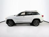 Thumbnail of 2022 Bright White Clearcoat Jeep Grand Cherokee