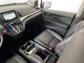 Thumbnail of 2022 Platinum White Pearl Honda Odyssey