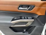 Thumbnail of 2023 Pearl White Tricoat Nissan Pathfinder