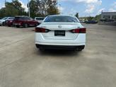 Thumbnail of 2025 Pearl White Tricoat Nissan Altima