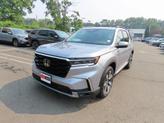 Photo of 2025 Lunar Silver Metallic Honda Pilot