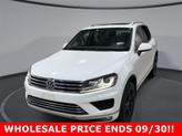 Photo of 2017 Pure White Volkswagen Touareg