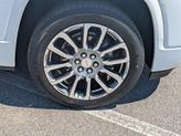 Thumbnail of 2023 Summit White GMC Acadia