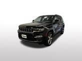 Thumbnail of 2023 Diamond Black Crystal Pearlcoat Jeep Grand Cherokee