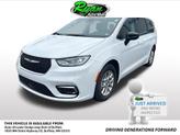 Photo of 2024 Bright White Clearcoat Chrysler Pacifica