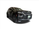 Thumbnail of 2025 Diamond Black Crystal Pearlcoat Jeep Grand Cherokee