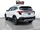 Thumbnail of 2025 White Pearl Kia Seltos