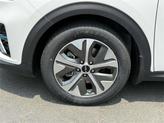 Thumbnail of 2022 Snow White Pearl Kia Niro EV