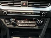 Thumbnail of 2022 Snow White Pearl Kia Niro EV