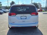 Thumbnail of 2019 Bright White Clearcoat Chrysler Pacifica