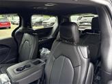 Thumbnail of 2025 Diamond Black Crystal Pearlcoat Chrysler Pacifica