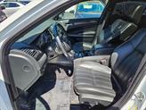 Thumbnail of 2018 Bright White Clearcoat Chrysler 300