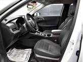 Thumbnail of 2024 White Diamond Mitsubishi Outlander