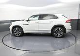Thumbnail of 2020 Pure White Volkswagen Atlas Cross Sport