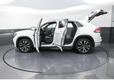 Thumbnail of 2020 Pure White Volkswagen Atlas Cross Sport