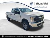 Photo of 2019 Oxford White Ford F-250