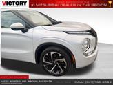 Thumbnail of 2023 White Mitsubishi Outlander