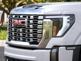 Thumbnail of 2025 White Frost Tricoat GMC Sierra 2500