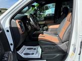 Thumbnail of 2023 Iridescent Pearl Tricoat Chevrolet Silverado 2500