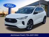 Photo of 2023 Oxford White Ford Escape