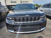 Thumbnail of 2025 Diamond Black Crystal Pearlcoat Jeep Grand Cherokee L
