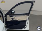 Thumbnail of 2018 Mineral White Metallic BMW X6