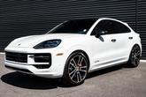 Photo of 2025 Carrara White Metallic Porsche Cayenne