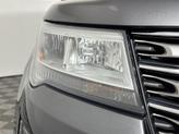 Thumbnail of 2017 White Platinum Metallic Tri-Coat Ford Explorer