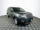 Thumbnail of 2017 White Platinum Metallic Tri-Coat Ford Explorer
