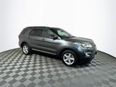 Thumbnail of 2017 White Platinum Metallic Tri-Coat Ford Explorer