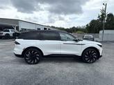 Thumbnail of 2025 White Platinum Tri-Coat Metallic Lincoln Nautilus