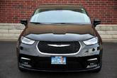 Thumbnail of 2023 Brilliant Black Crystal Pearlcoat Chrysler Pacifica