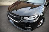 Thumbnail of 2023 Brilliant Black Crystal Pearlcoat Chrysler Pacifica